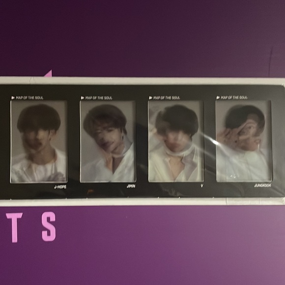 Official BTS Map of the Soul Tour Film photo - MOTS (sealed) - Picture 3 of 5